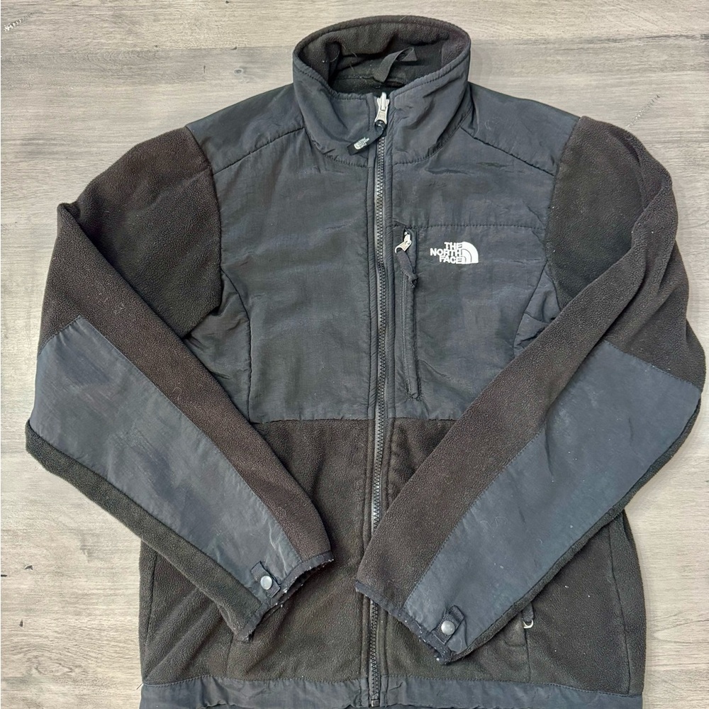 Women’s size medium northface jacket